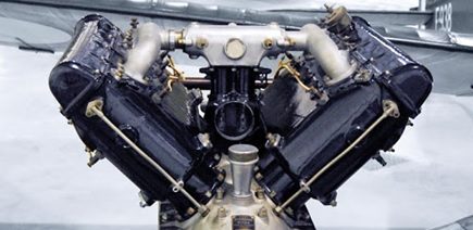  Aircraft Piston Engines and Their Operations: A V8 piston engine is used in aircraft. Image source: Siteseeen Ltd.