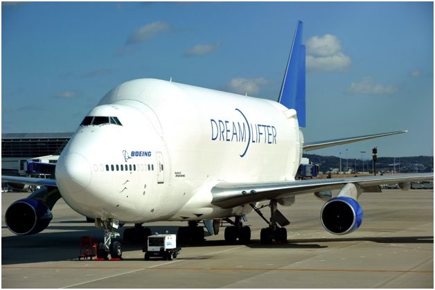 Top 10 Largest Planes Ever Built: The Boeing Dreamlifter. Image source: Getty Images.