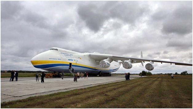 Top 10 Largest Planes Ever Built: The Antonov An-225 Mriya. Image source: CNN Travel